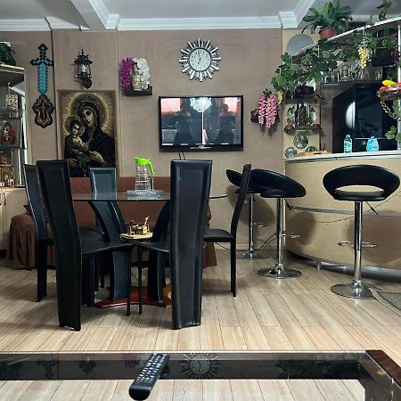 3 Room Flat In 트빌리시 외부 사진